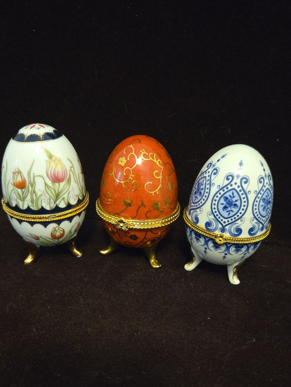 Vintage Porcelain Hinged Egg Trinket Box Lot of 3 Footed Floral Blue White Red